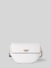 Guess Handtasche mit Label-Applikation Modell 'CERELIA' Weiss