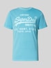 Superdry T-shirt met labelprint, model 'Neon' Neon blauw