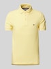 Tommy Hilfiger Slim Fit Poloshirt mit Logo-Stitching Modell '1985' Gelb