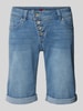 Buena Vista Korte regular fit jeans met asymmetrische knoopsluiting Lichtblauw