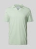 MCNEAL Regular Fit Poloshirt mit V-Ausschnitt Helltuerkis