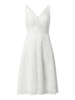 TROYDEN COLLECTION Brautkleid mit floraler Spitze Offwhite