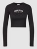Tommy Jeans Cropped Longsleeve mit Label-Print Schwarz