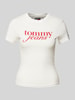 Tommy Jeans T-shirt o kroju slim fit z czystej bawełny z nadrukiem z logo Złamany biały