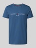 Tommy Hilfiger T-Shirt mit Label-Print Jeansblau