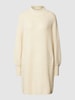 Pieces Sukienka z dzianiny o długości do kolan z bufiastymi rękawami model ‘NATALEE’ Złamany biały