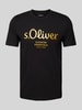 s.Oliver RED LABEL Regular Fit T-Shirt aus reiner Baumwolle mit Statement-Label-Print Black