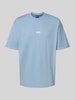 Hugo Blue T-shirt met labelprint, model 'Nalono' Rookblauw