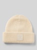 Pieces Beanie mit Umschlag und Patch Modell 'PYRON' Sand