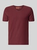 MCNEAL T-Shirt mit V-Ausschnitt und Rollsaum Dunkelrot