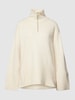 Vero Moda Sweter z dzianiny z krótkim zamkiem błyskawicznym model ‘PHILINE’ Złamany biały