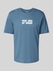 Jack & Jones T-shirt z nadrukiem z logo model ‘CORP’ Oceaniczny