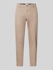 Drykorn Tapered fit stoffen broek met ceintuurlussen, model 'AJEND' Beige