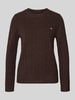Gant Strickpullover mit Zopfmuster und Label-Stitching Mittelbraun
