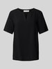 Christian Berg Woman Regular Fit Blusenshirt mit V-Ausschnitt Black