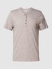 MCNEAL Regular Fit T-Shirt aus Baumwolle mit kurzer Knopfleiste Haselnuss Braun