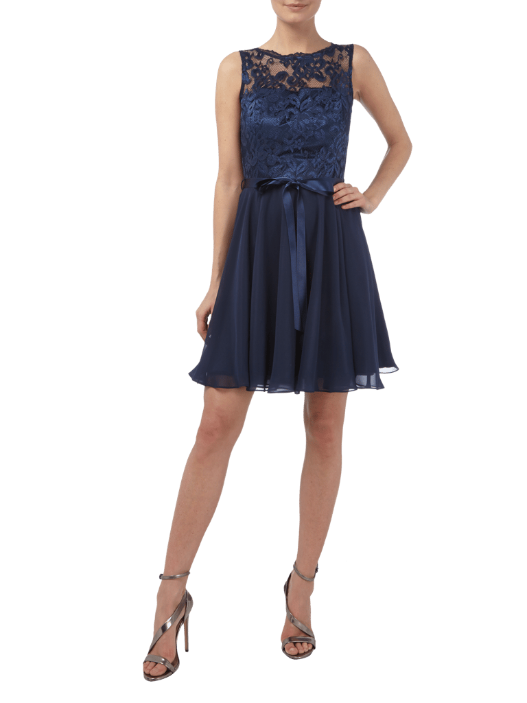 Swing Cocktailkleid mit floraler Spitze und Taillenband (dunkelblau