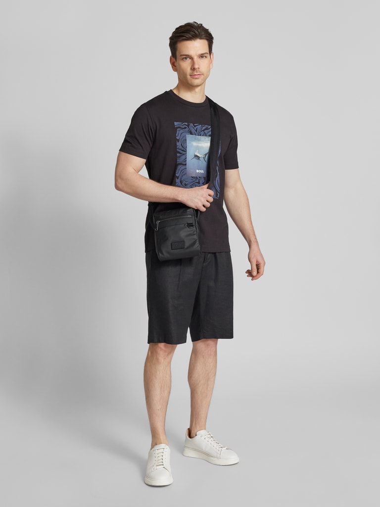 BOSS Umhängetasche mit Label-Details Modell 'Iann' (black) online kaufen