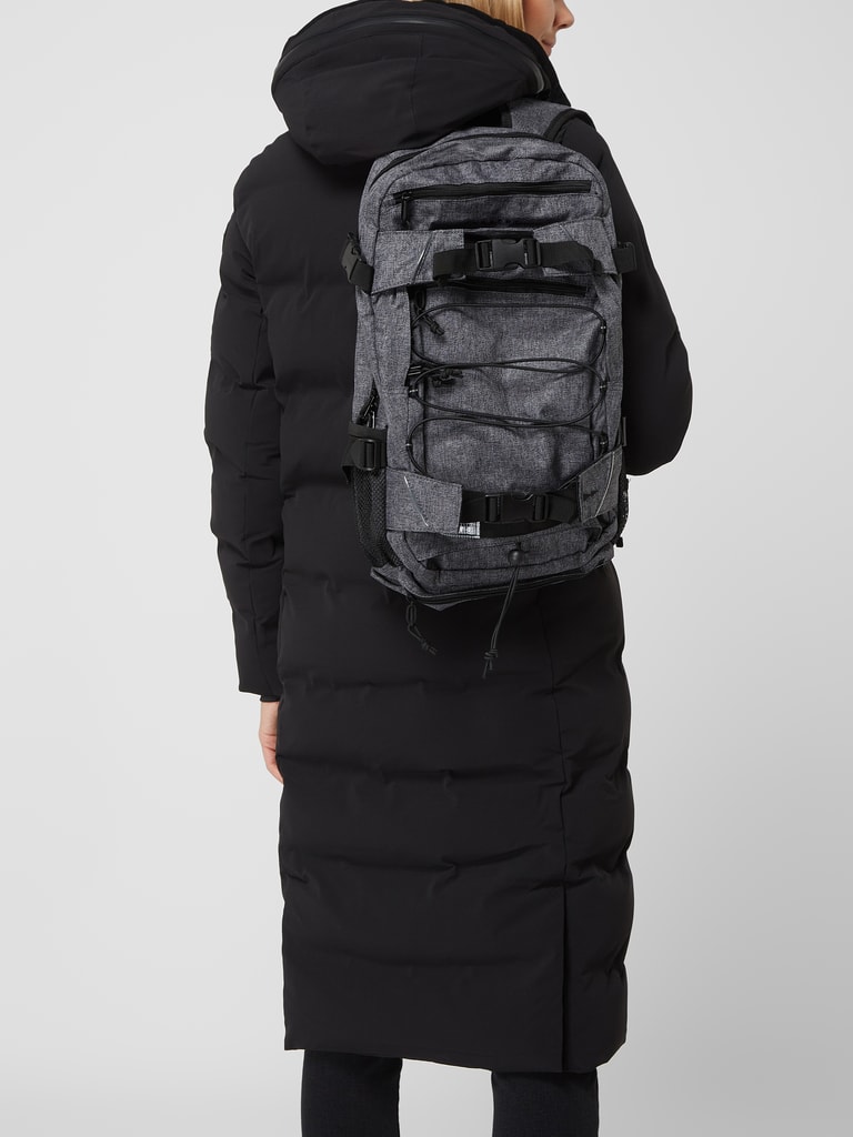 Forvert Ice Louis Rucksack – Stylischer Boardcatcher Mit 25 Liter Volumen In Schwarz