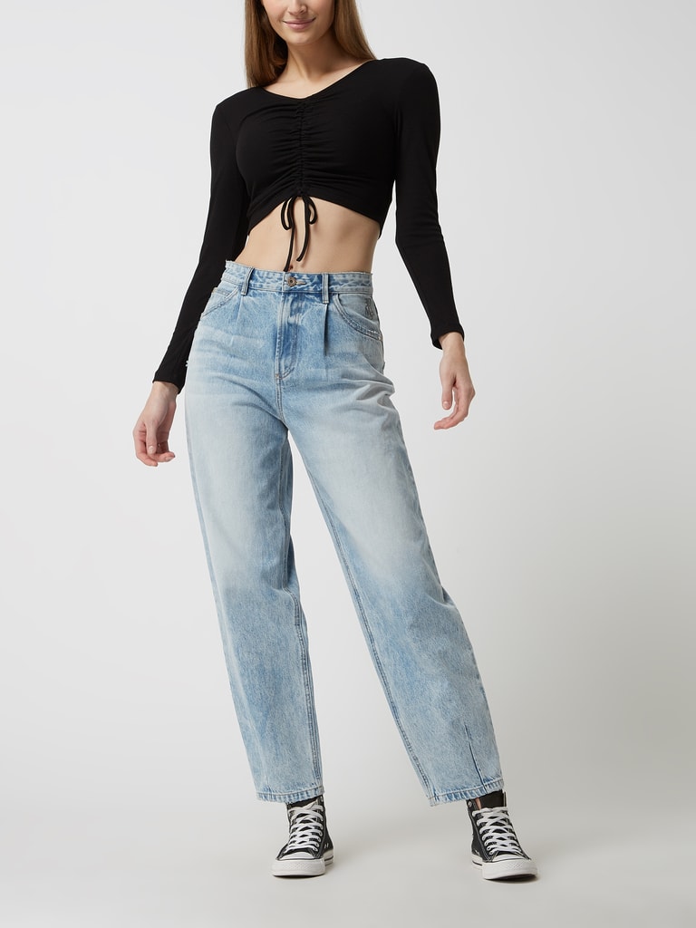 Only Cropped Shirt mit Raffungen Modell 'Shia' (black) online kaufen
