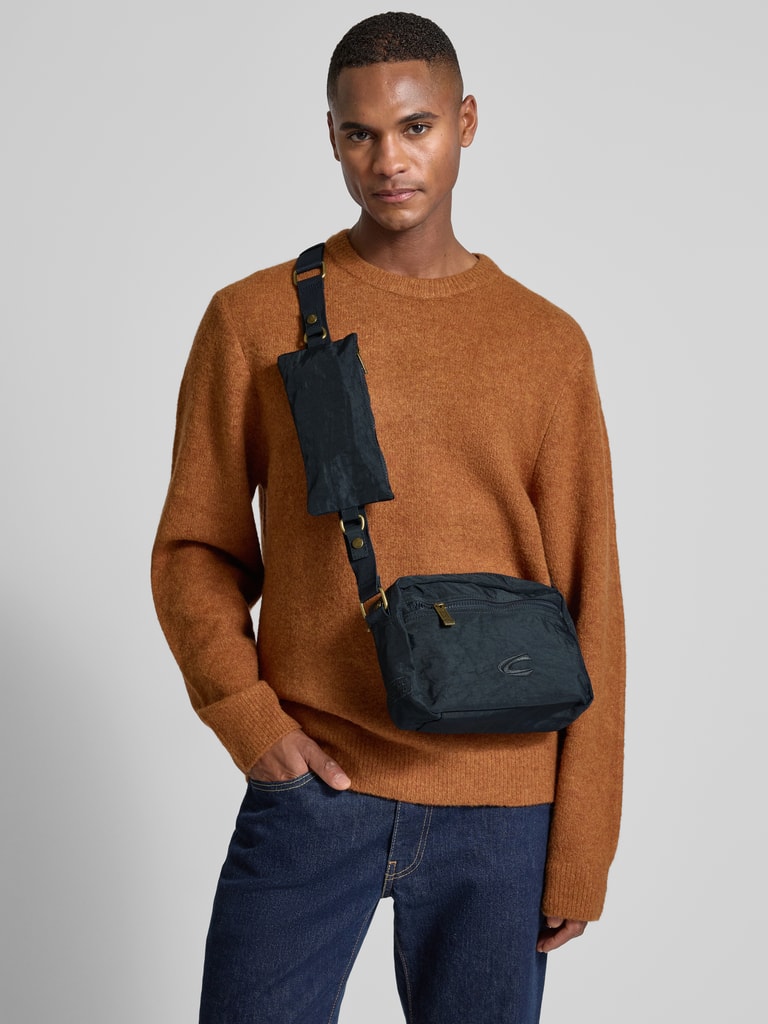 camel active Umhängetasche mit Logo-Stitching Modell 'JOURNEY