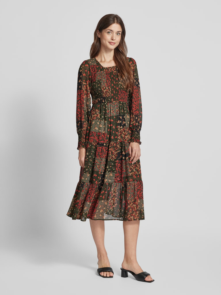 Apricot Kleid Mit Smok Details gruen Online Kaufen apricot-kleid-mit-smok-details-gruen-online-kaufen
