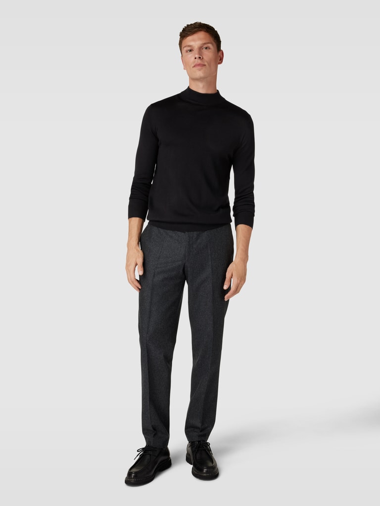 Christian Berg MenStrickpullover mit Rollkragen in schwarz