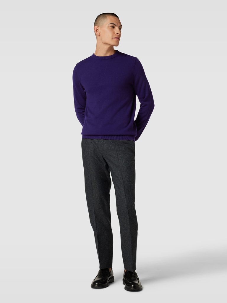 Christian Berg MenStrickpullover aus Kaschmir mit Rundhalsausschnitt in pflaume