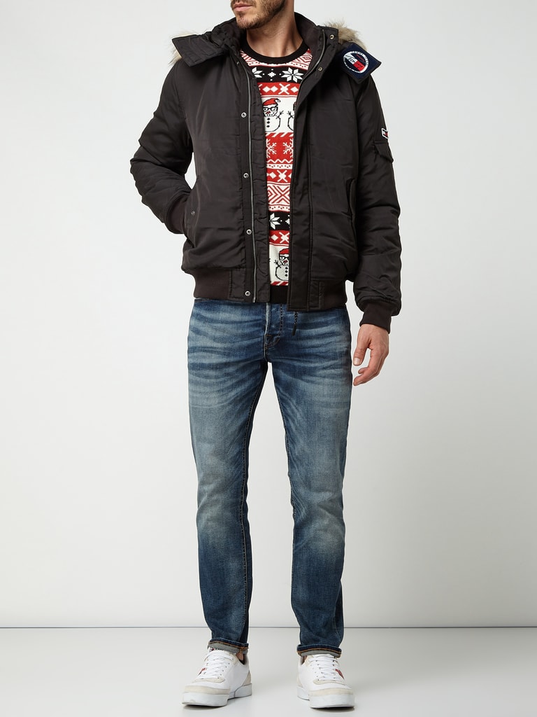 Tommy Jeans Jacke mit abnehmbarer Kapuze - wattiert (black) online 