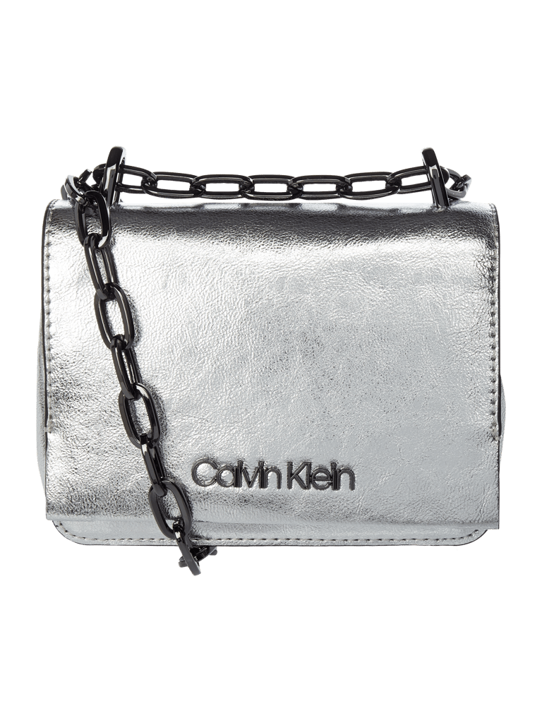 Ck Calvin Klein Crossbody Bag In Metallicoptik Silber Online Kaufen