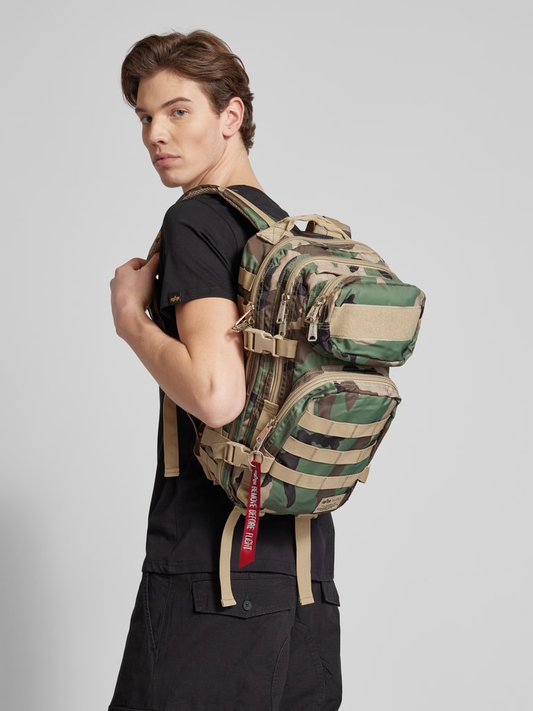 Alpha Industries Rucksack mit Label-Patch Modell 'Tactical' (khaki