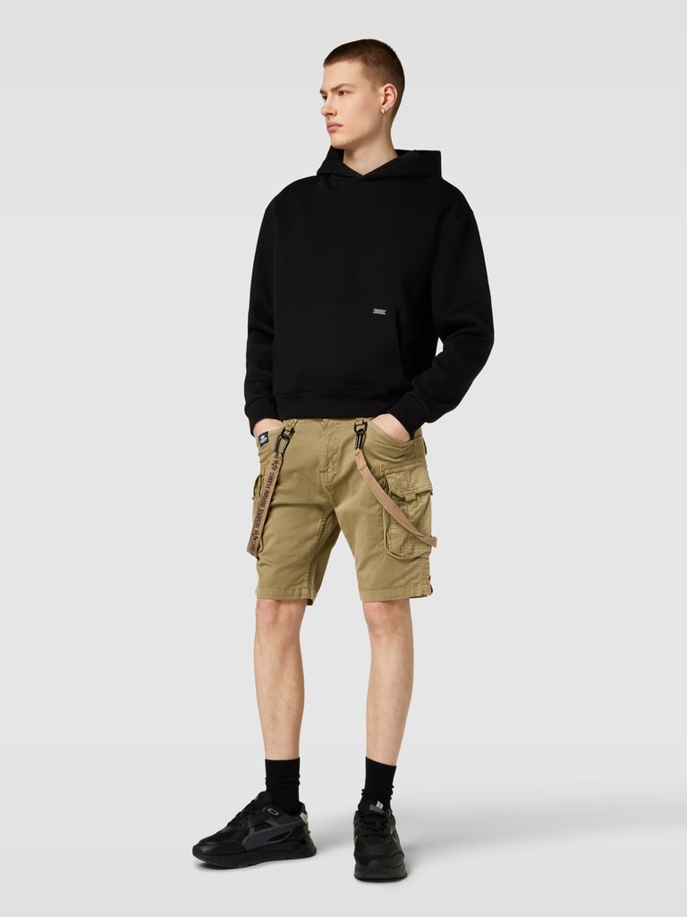 Alpha Industries Korte broek met cargozakken, model 'UTILITY' in