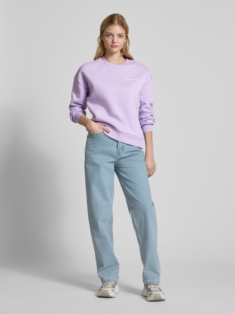 Lila t-shirt met ribstof