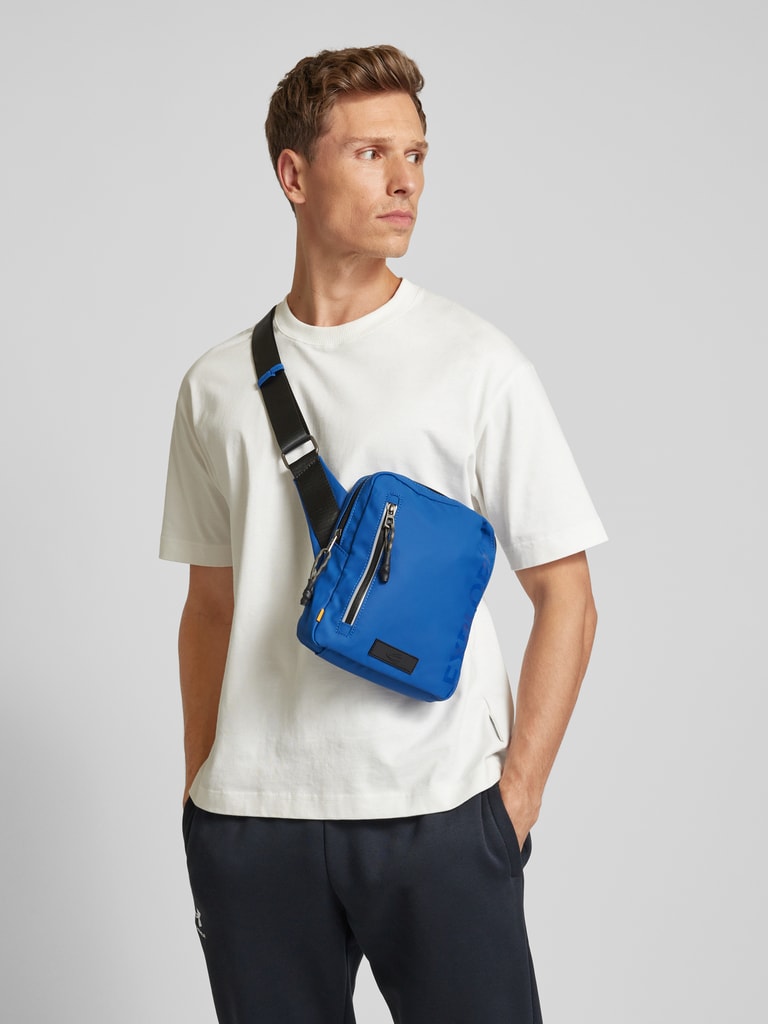 camel active Handtasche mit verstellbarem Schulterriemen (marine