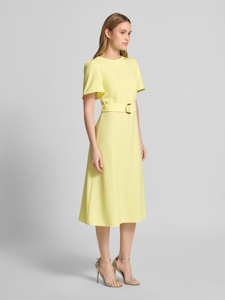 Rinascimento Cocktailkleid Mit G rtel Und Rundhalsausschnitt gelb rinascimento-cocktailkleid-mit-g-rtel-und-rundhalsausschnitt-gelb