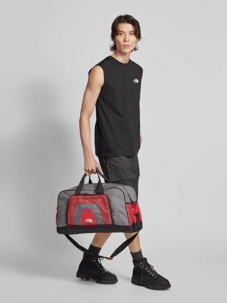 The North Face Weekender mit LabelPrint (rot) online kaufen