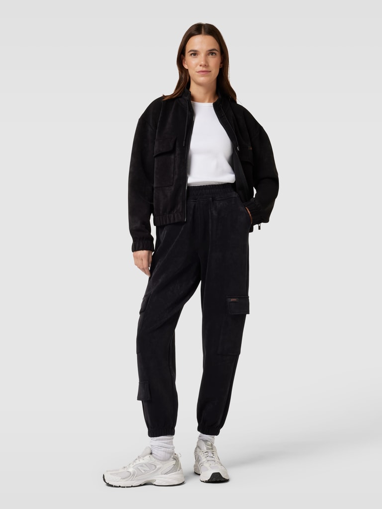 Guess Activewear Sweatpants mit Cargotaschen Modell 