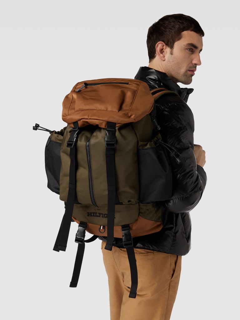 Tommy Hilfiger Rucksack im Colour-Blocking-Design Modell 'SEASONAL ...