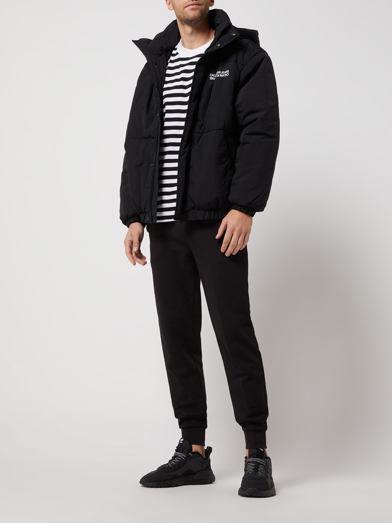 Calvin Klein Jeans Jacke mit Wattierung und Kapuze (black) online