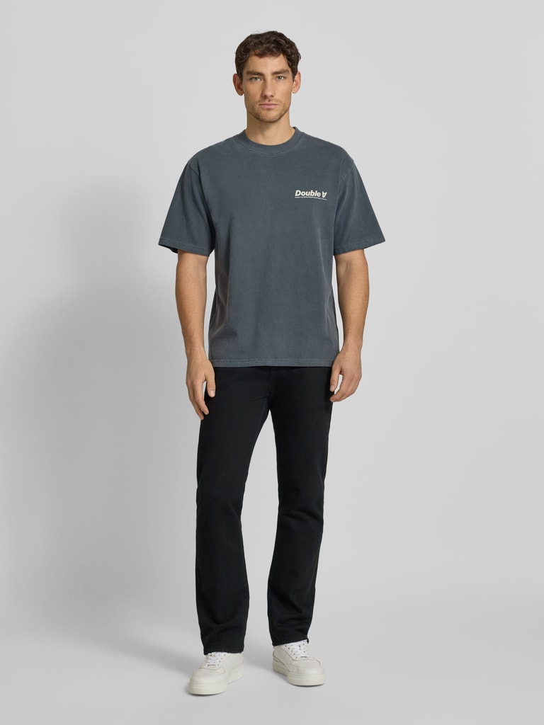 Wood Wood T Shirt Mit Rundhalsausschnitt Modell Liam anthrazit wood-wood-t-shirt-mit-rundhalsausschnitt-modell-liam-anthrazit