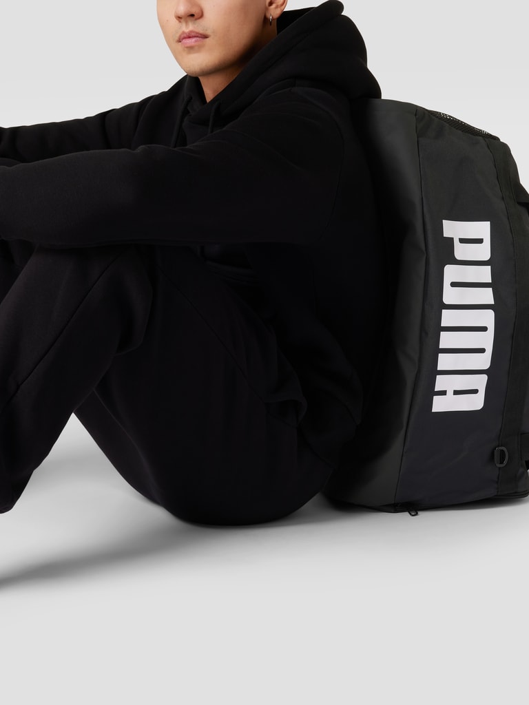 PUMA Sporttasche mit Label-Detail Modell 'Challenger' (black