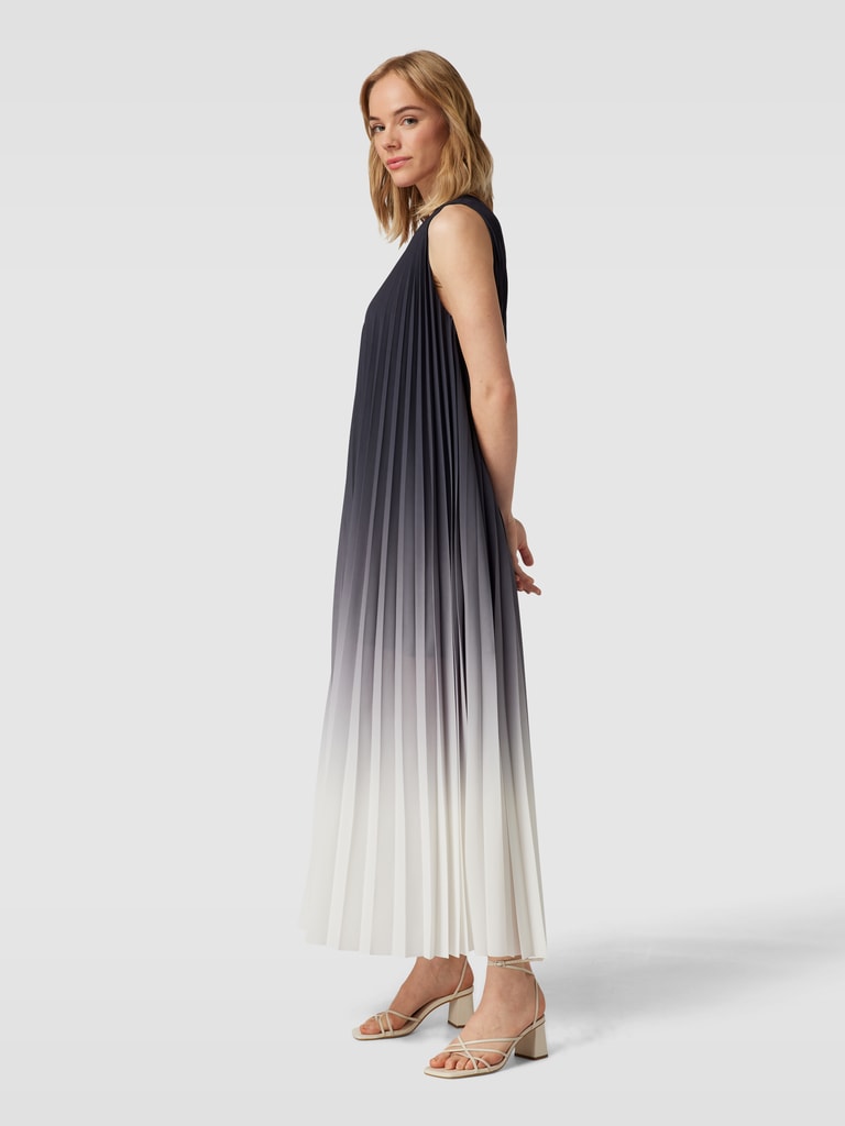 IVY OAK Maxi-jurk met plissévouwen, model 'DEVINE' in antraciet online ...