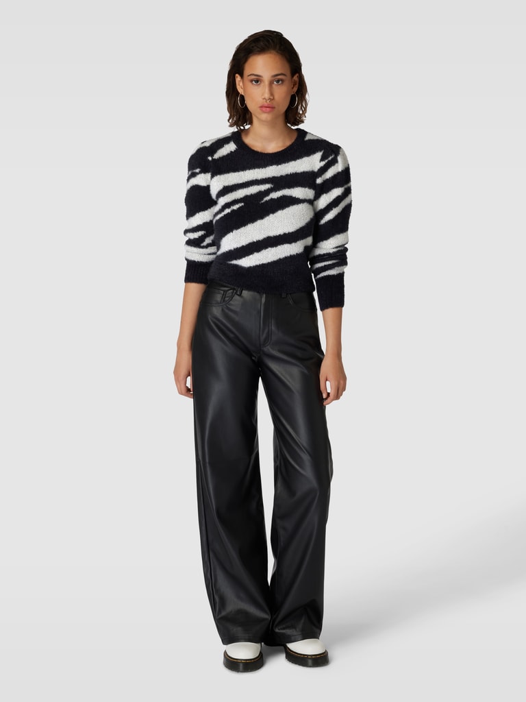 Eleni Pullover aus Zebrastrick in Oliv und Schwarz