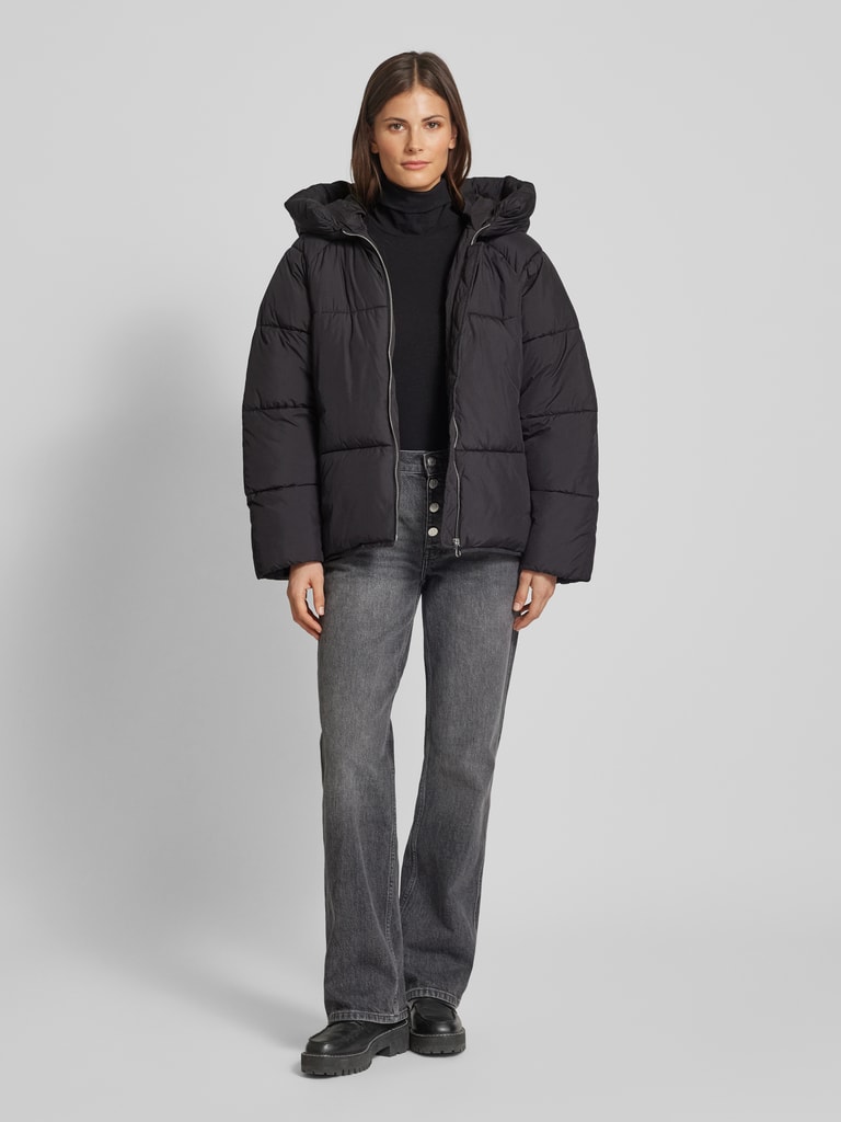 Steppjacke mit Kapuze