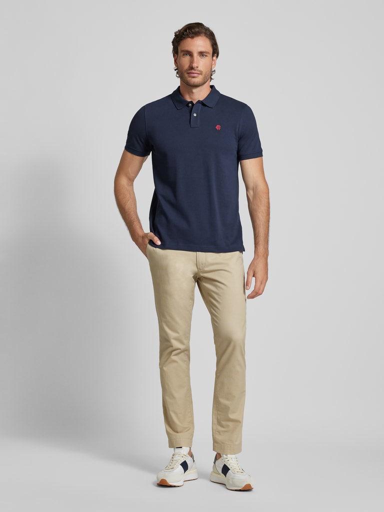 MCNEAL Regular Fit Poloshirt mit Label-Stitching (dunkelblau 