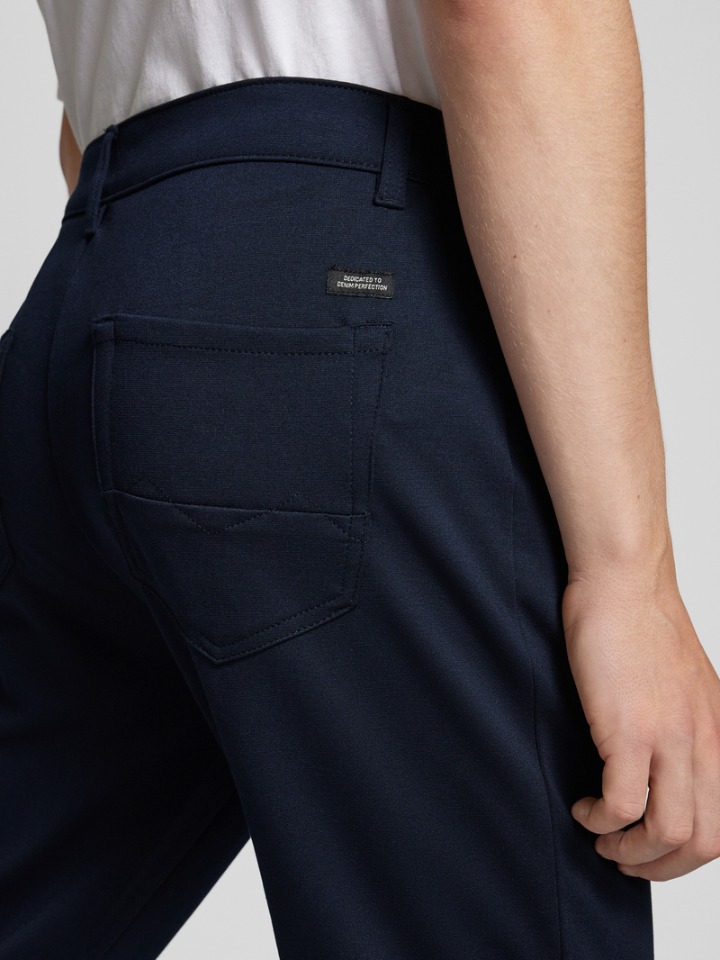 Blend Slim fit stoffen broek met steekzakken model 'Morgan'