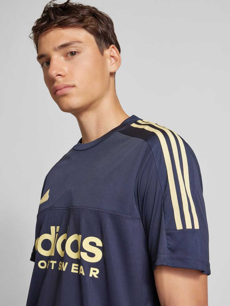 ADIDAS SPORTSWEAR T-shirt met labelprint