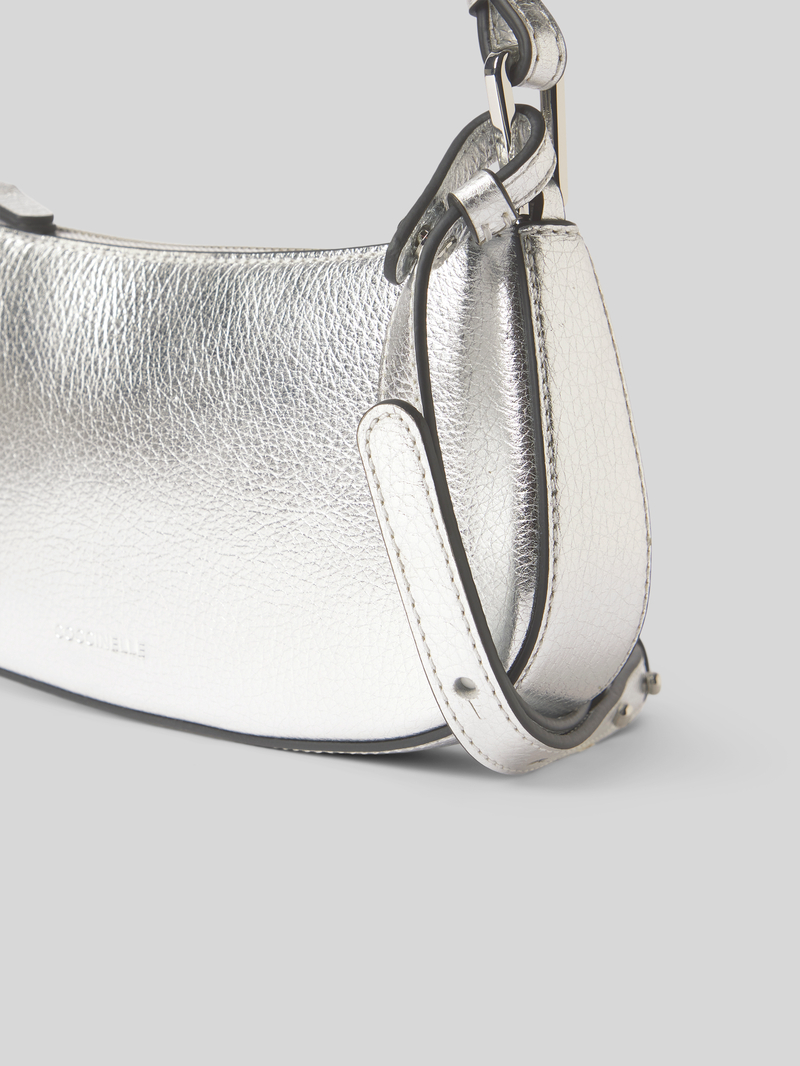 Coccinelle Handtas met labeldetail model 'MERVEILLE'