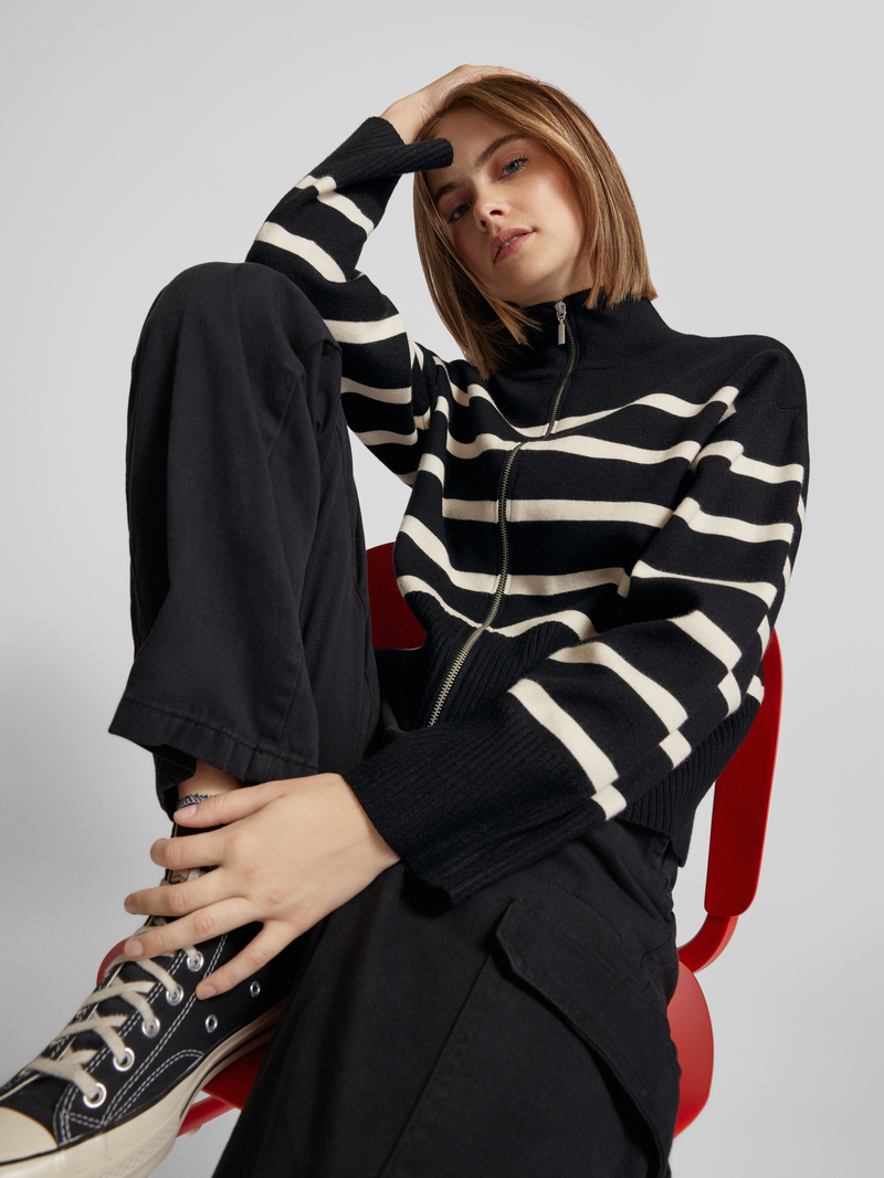 Only Regular fit gebreid jack met streepmotief model 'VALLEY'