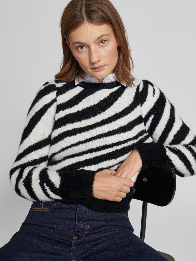 Only Regular fit gebreide pullover met plooien bij de mouwaanzet model 'PIUMO'